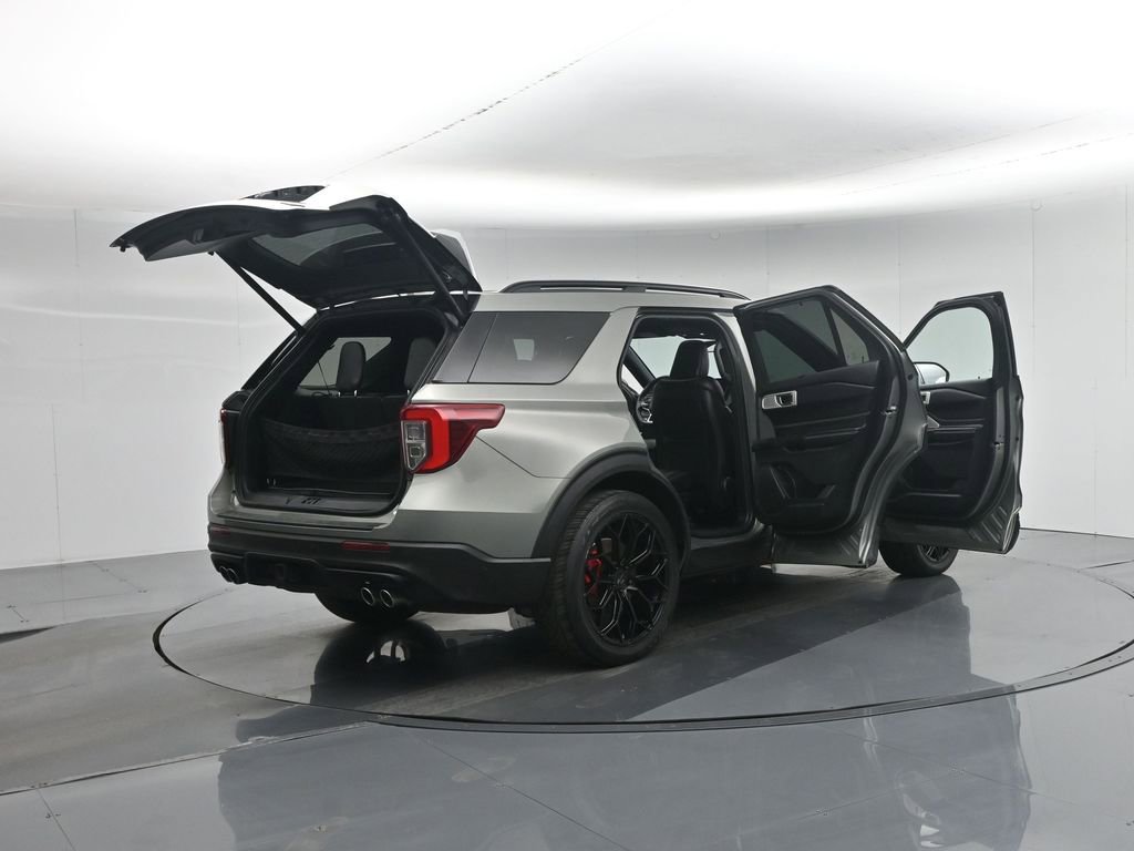 Used 2020 Ford Explorer ST w/ ST Street Pack image 39