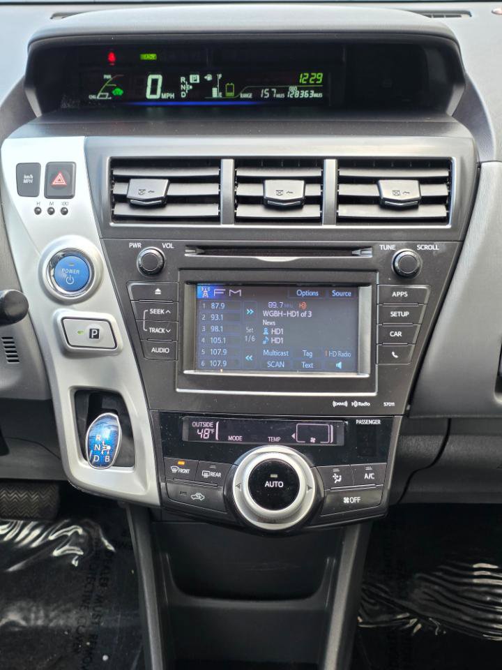 Used 2014 Toyota Prius V Three FWD image 16