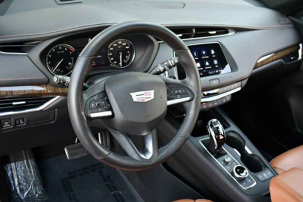 Used 2021 Cadillac XT4 Sport image 37