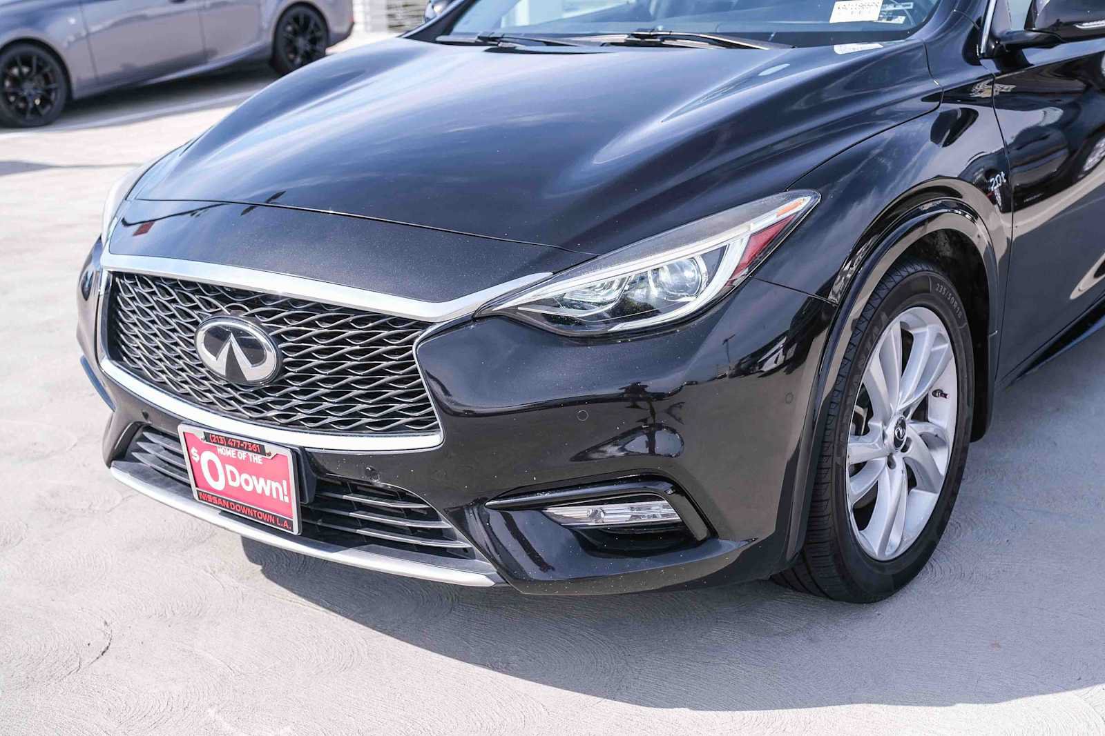 Used 2019 INFINITI QX30 w/ Cargo Package FWD image 11