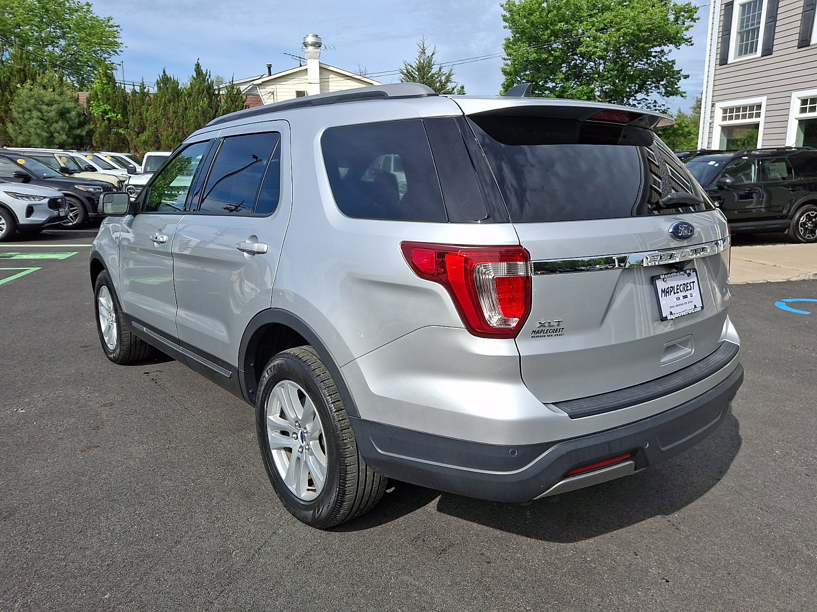 Used 2019 Ford Explorer XLT AWD/4WD image 7