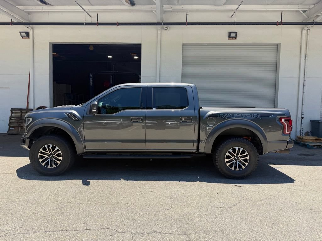 Used 2019 Ford F150 Raptor w/ Equipment Group 802A Luxury AWD/4WD image 4