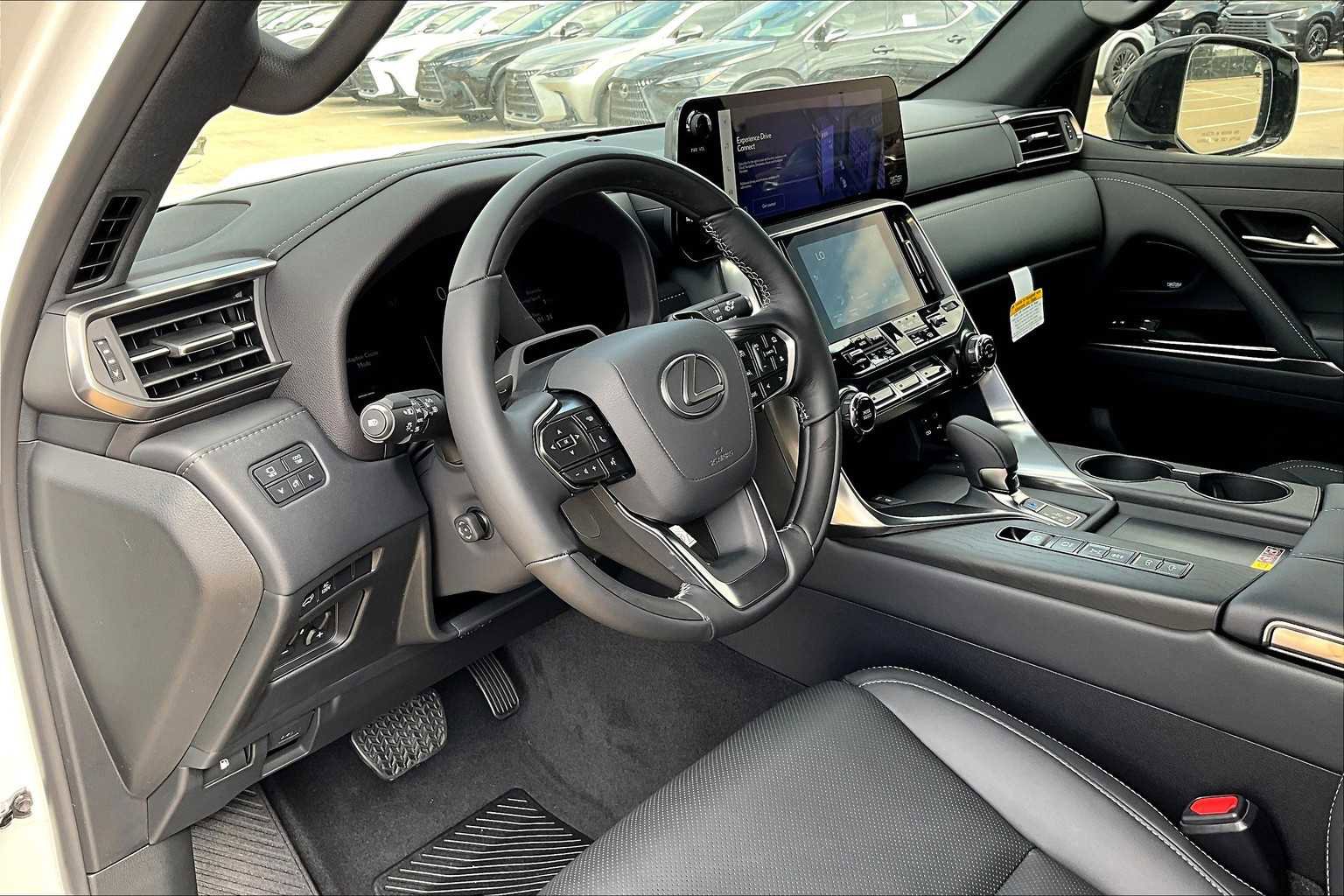 New 2025 Lexus LX 700h Luxury image 8