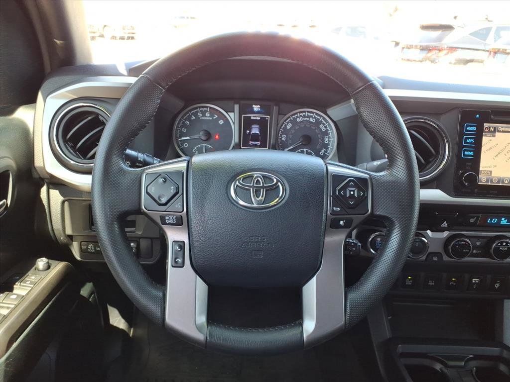 Used 2017 Toyota Tacoma Limited image 17