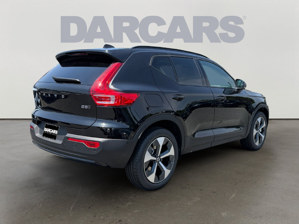 New 2026 Volvo XC40 B5 Plus w/ Protection Package Premier AWD/4WD image 4