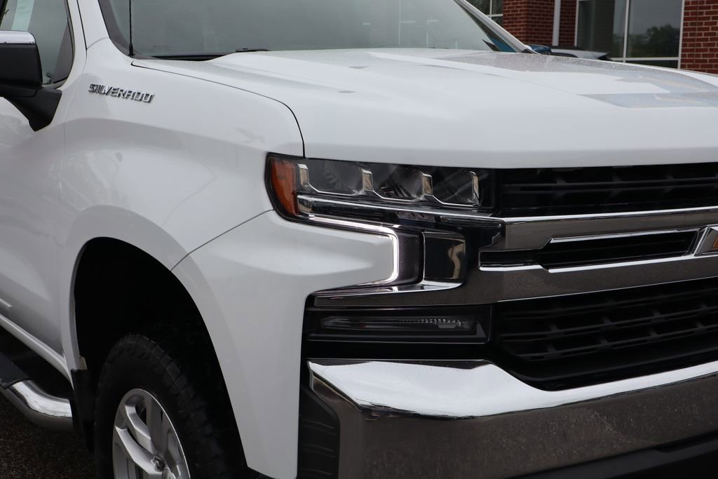 Used 2021 Chevrolet Silverado 1500 LT AWD/4WD image 2