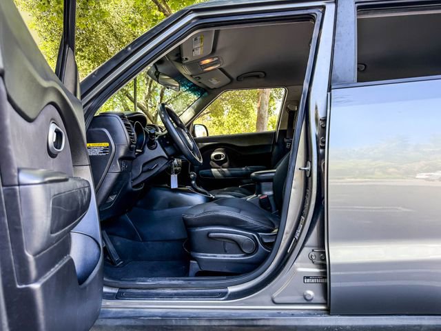 Used 2019 Kia Soul + FWD image 22