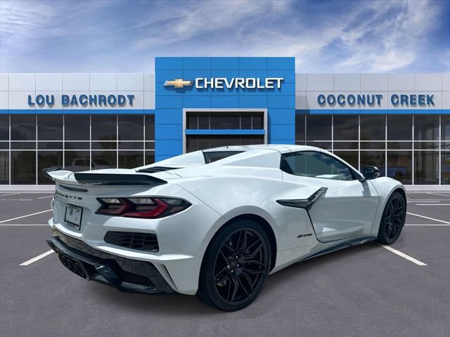 Used 2023 Chevrolet Corvette Z06 RWD image 8