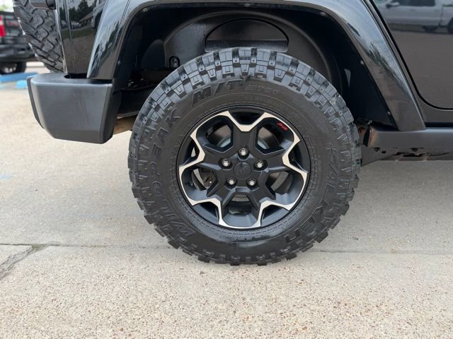 Used 2016 Jeep Wrangler Unlimited Rubicon w/ Dual Top Group AWD/4WD image 7