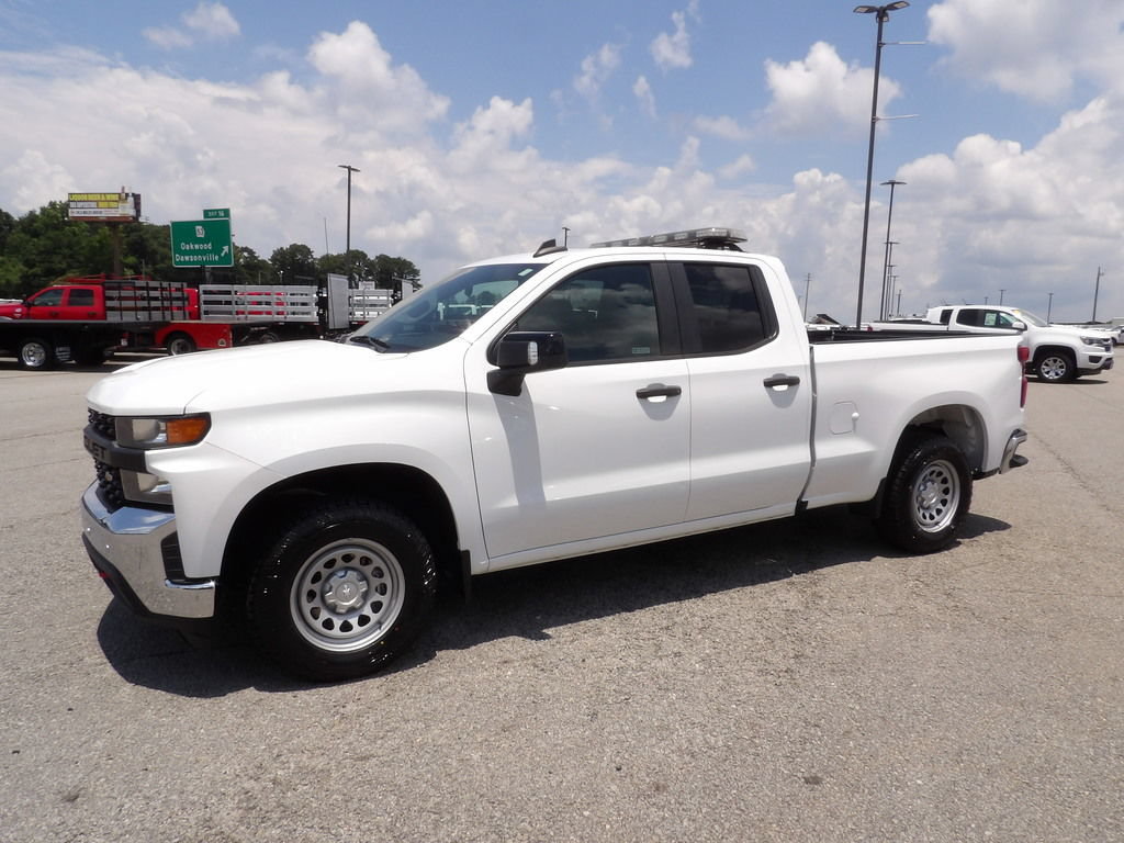 Used 2020 Chevrolet Silverado 1500 W/T w/ WT Safety Package RWD image 3