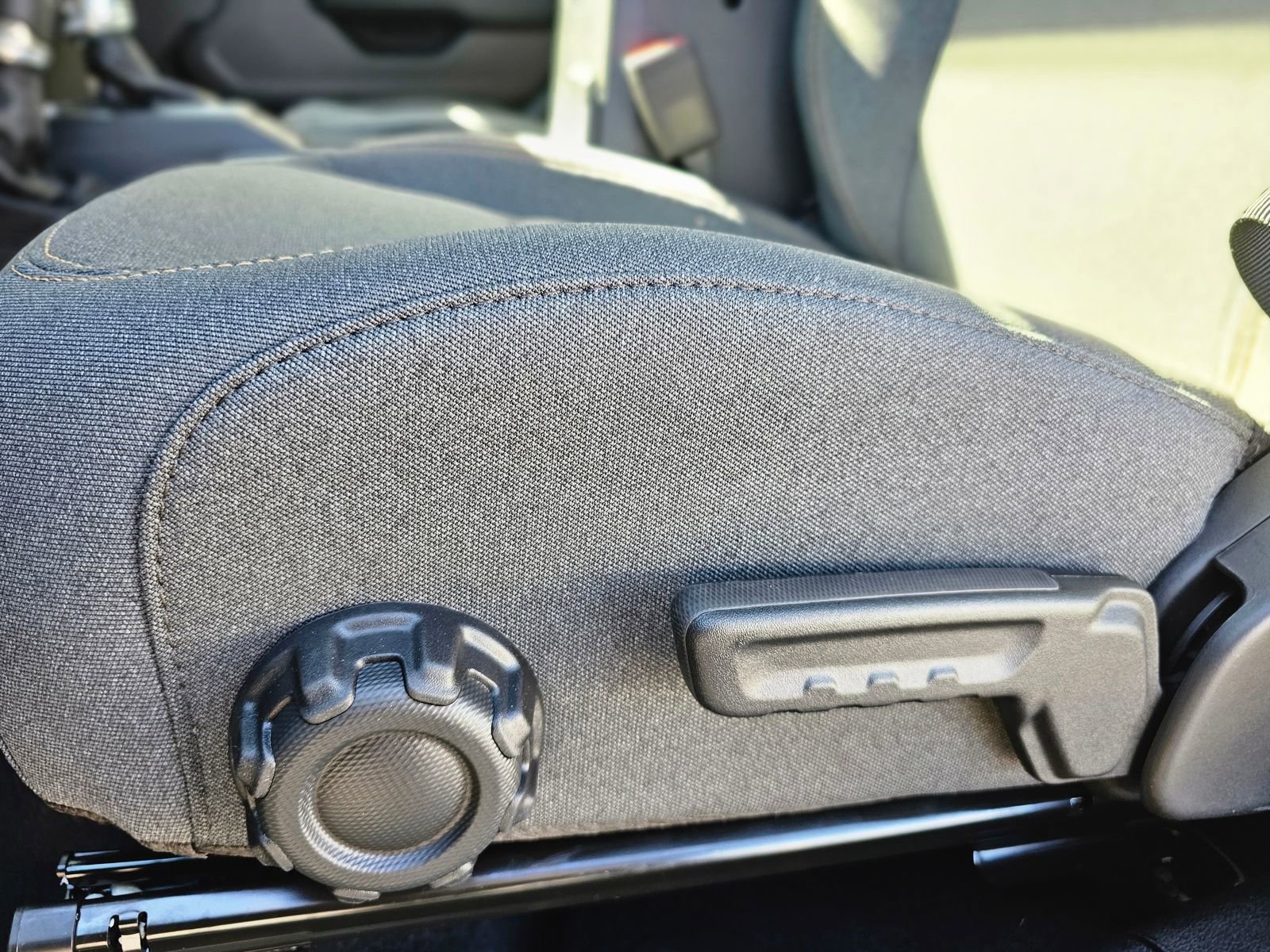 New 2026 Jeep Gladiator Sport image 21