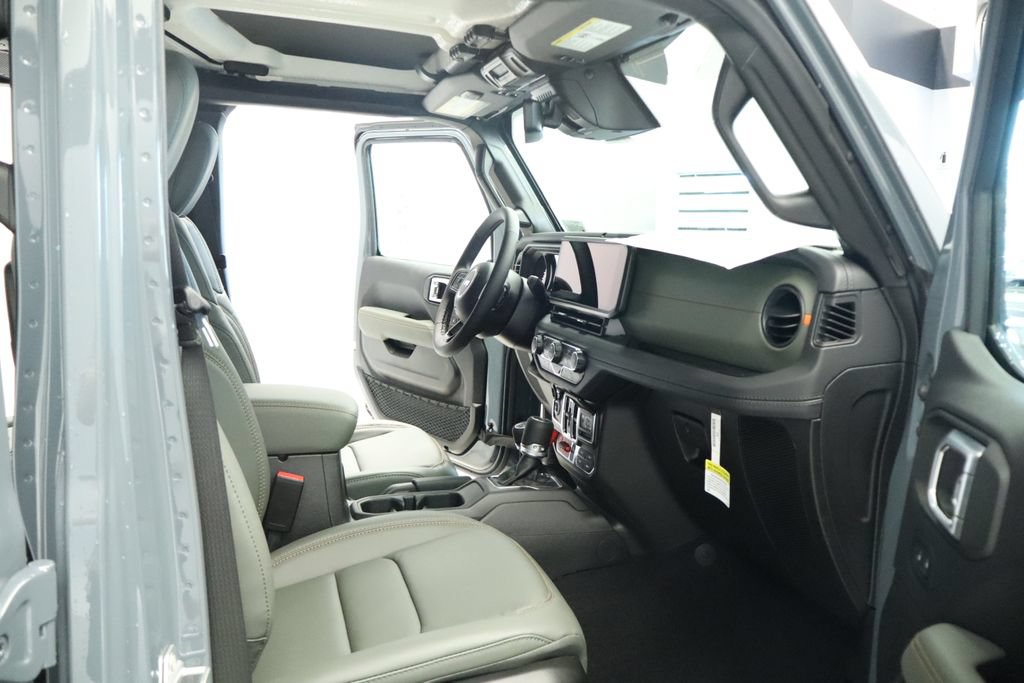 New 2026 Jeep Gladiator Mojave AWD/4WD image 25