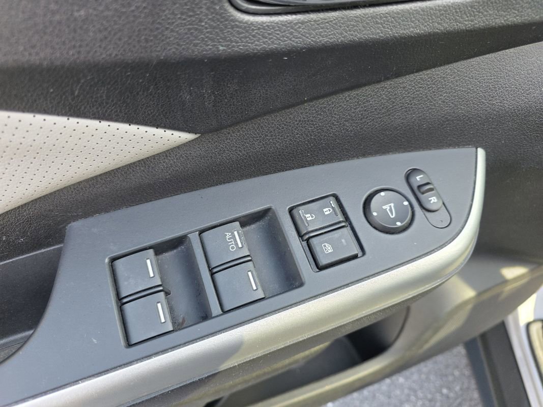 Used 2015 Honda CR-V EX-L image 19