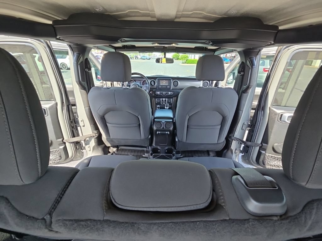 Used 2019 Jeep Wrangler Unlimited Sport S AWD/4WD image 32