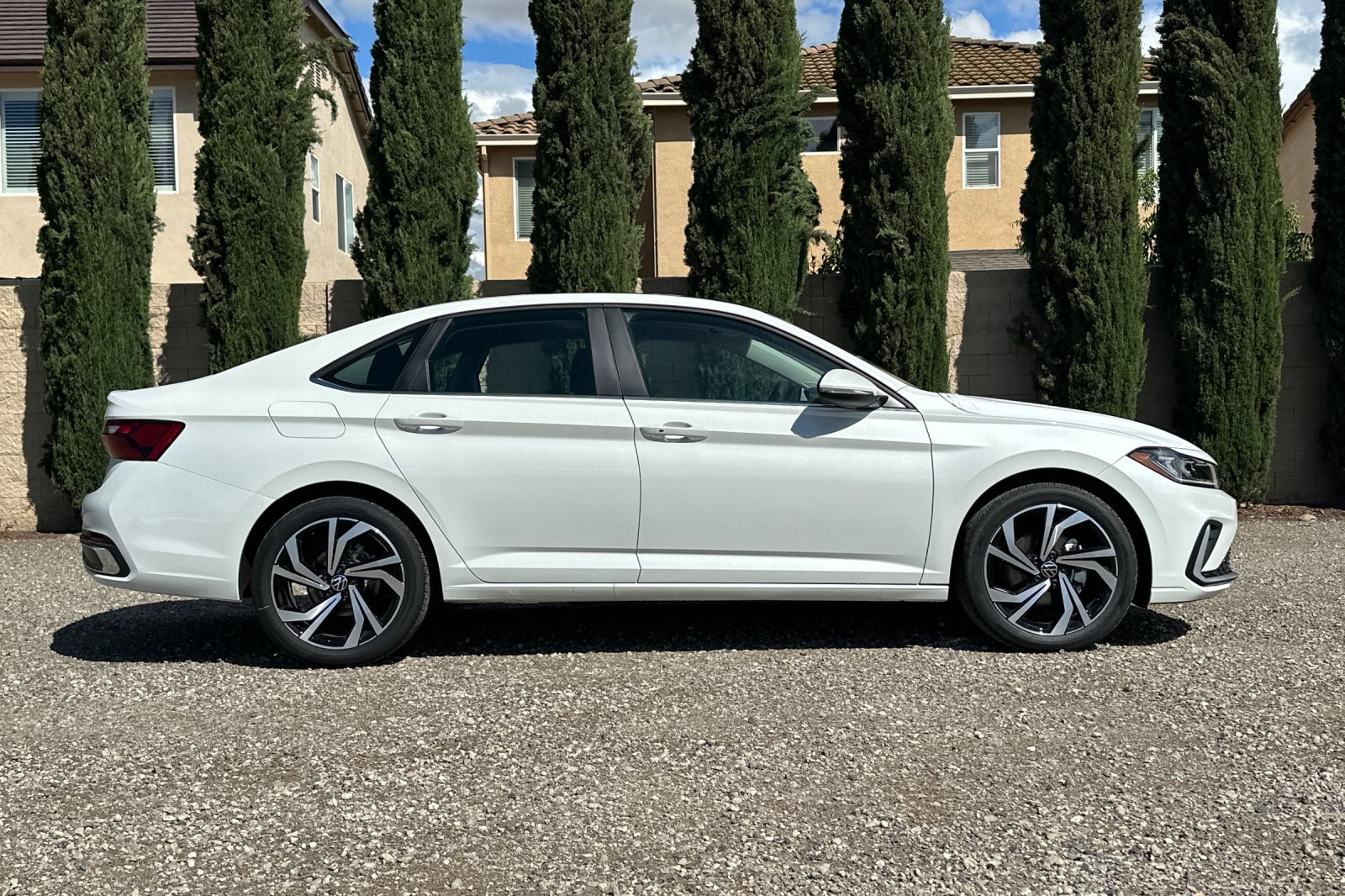 New 2026 Volkswagen Jetta SEL FWD image 3