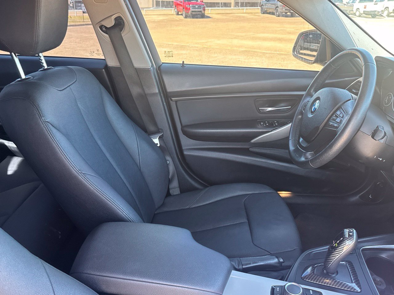 Used 2018 BMW 320i xDrive Sedan AWD/4WD image 33