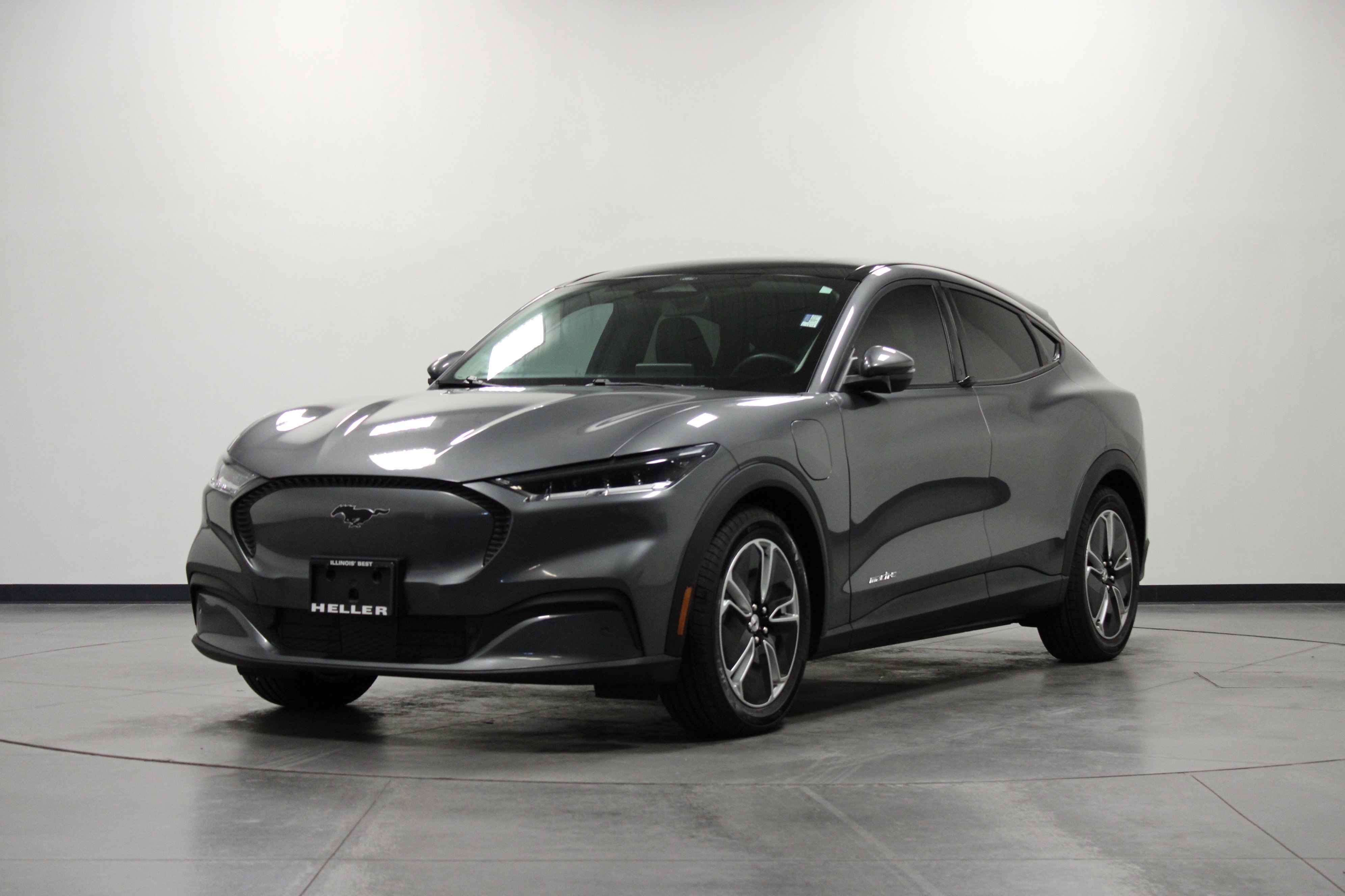 Used 2021 Ford Mustang Mach-E Select image 8