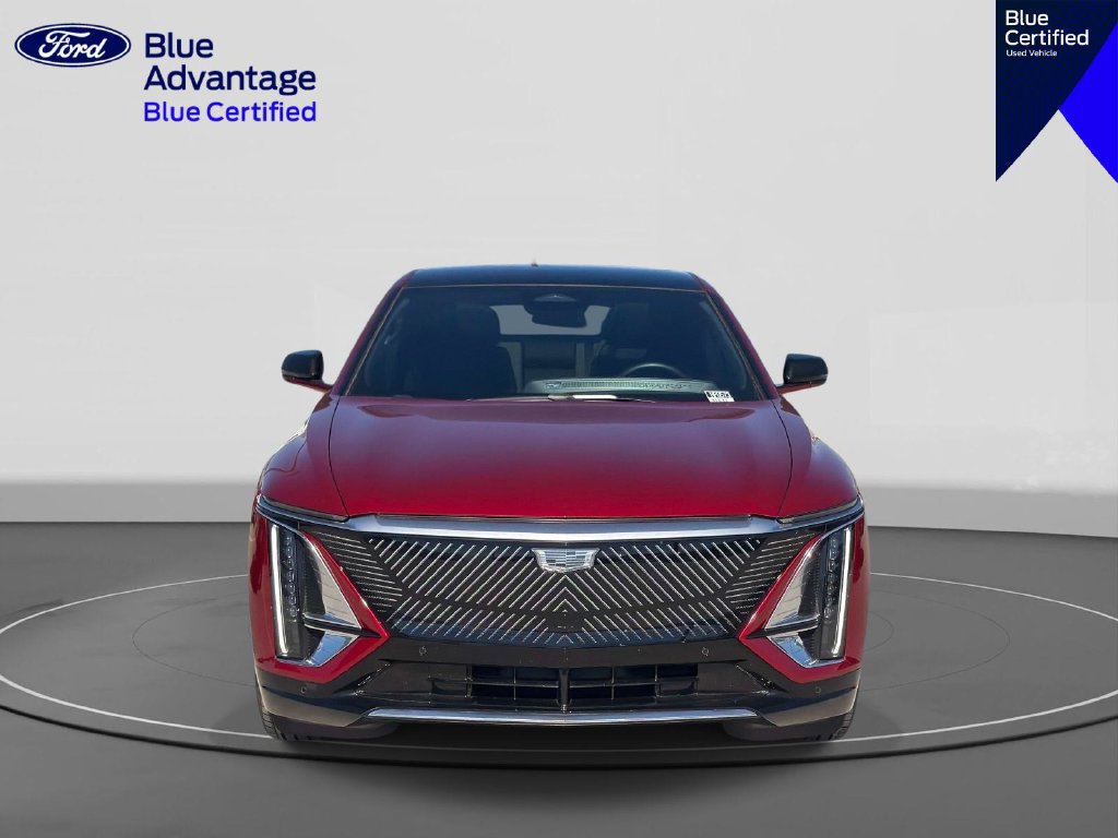 Used 2024 Cadillac Lyriq Tech RWD image 3