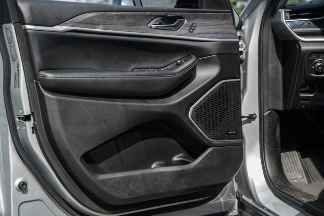 Used 2022 Jeep Grand Cherokee Limited 4xe image 45