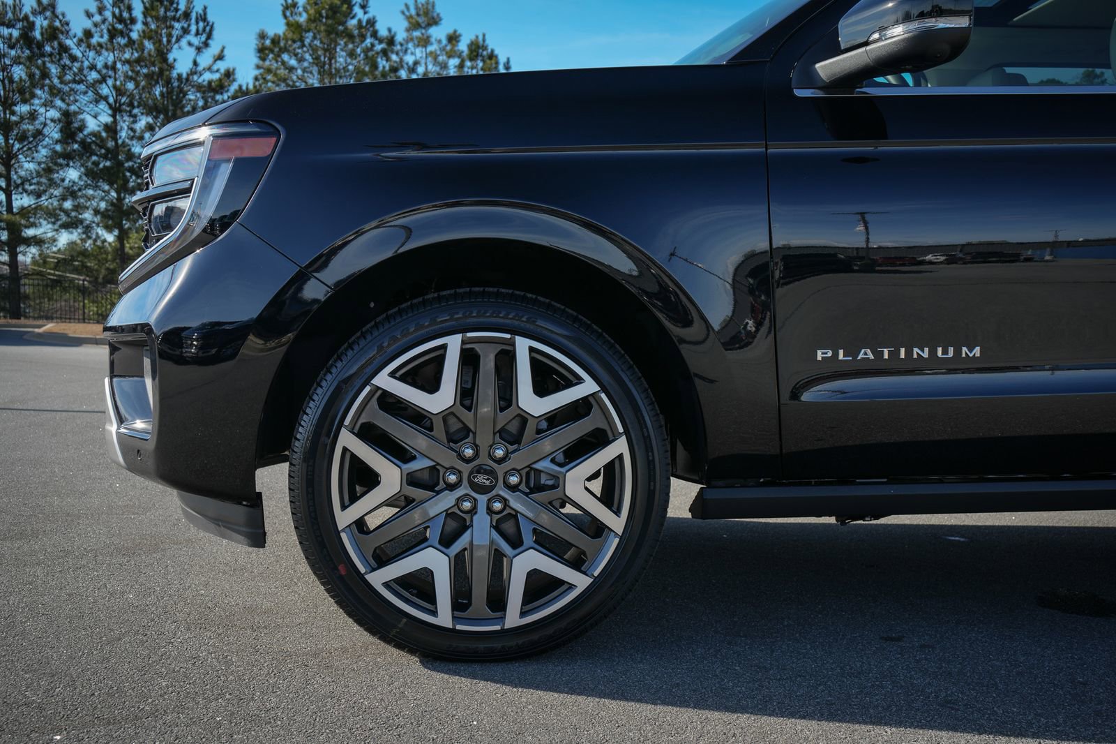 New 2026 Ford Expedition Platinum w/ Platinum Ultimate Package AWD/4WD image 10