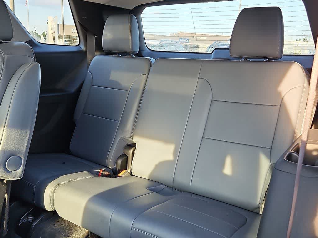 Used 2021 Chevrolet Traverse Premier FWD image 10