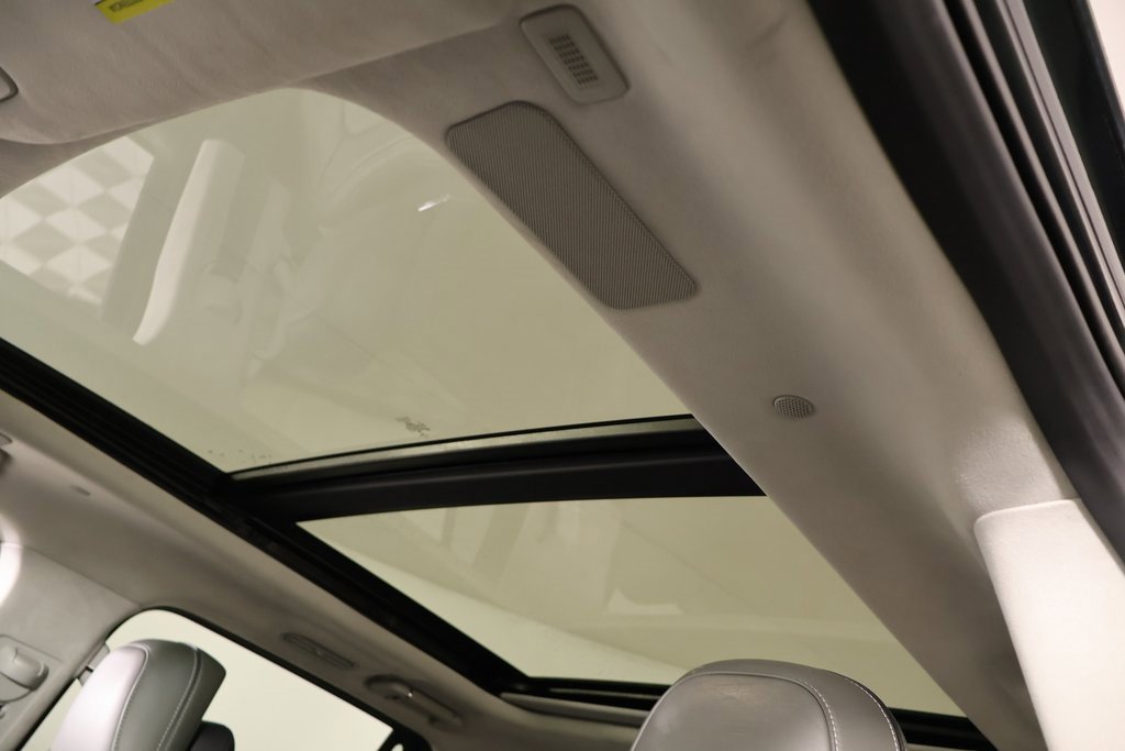 Used 2022 Lincoln Navigator Black Label image 17