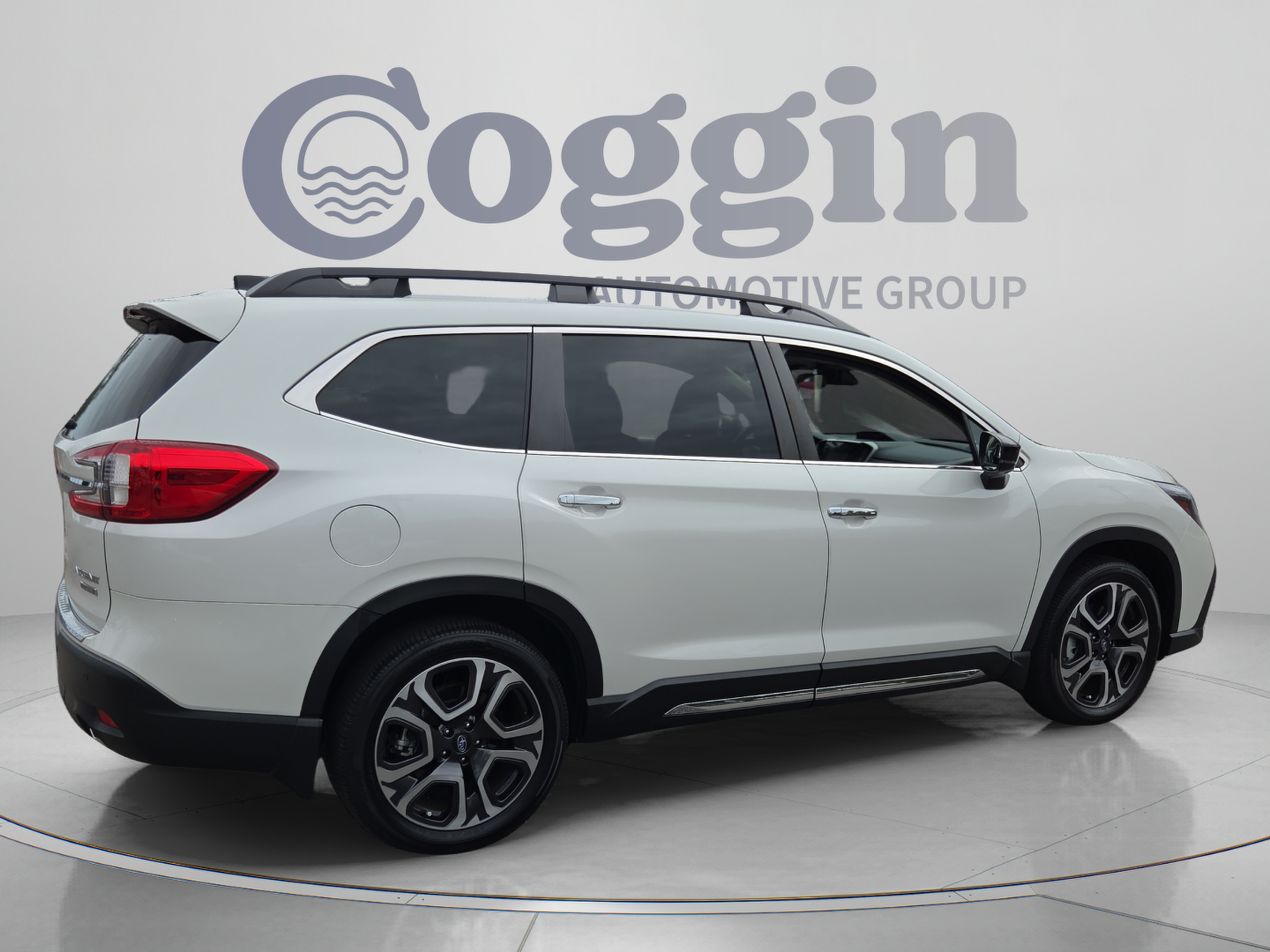 Used 2024 Subaru Ascent Touring AWD/4WD image 5