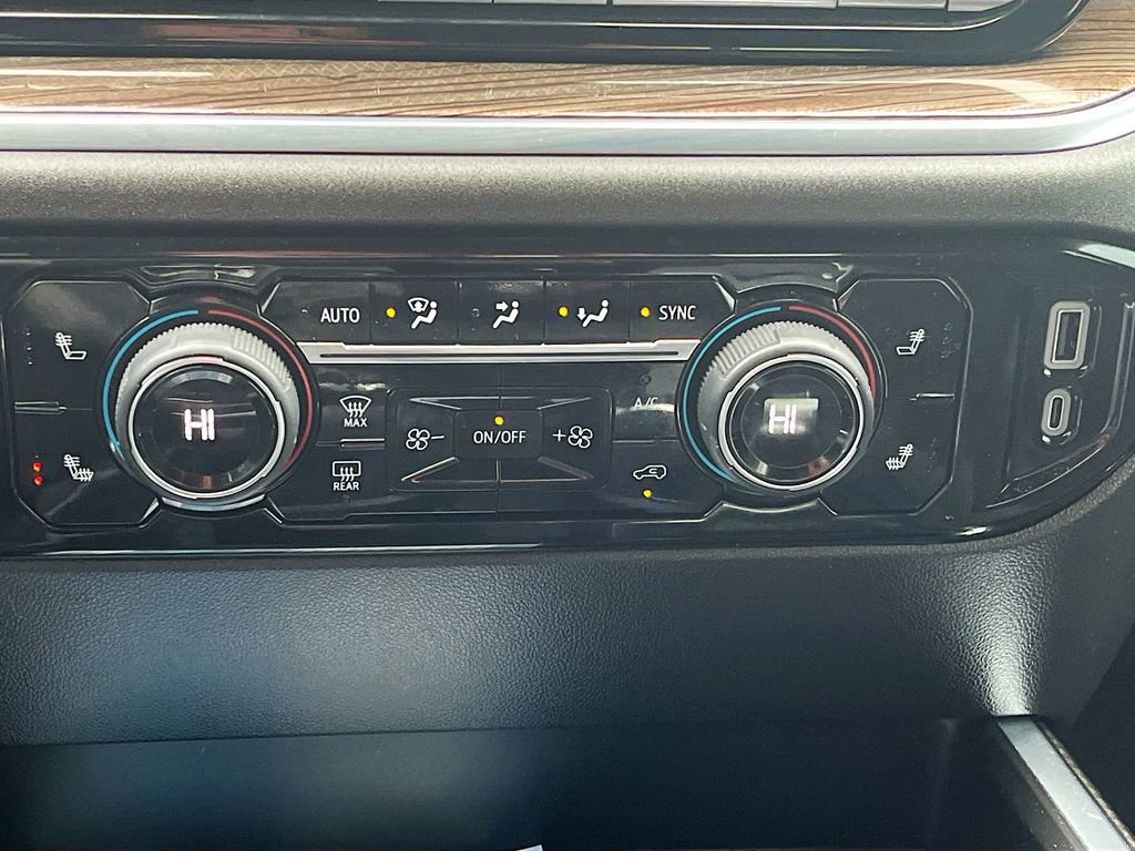Used 2023 Chevrolet Silverado 1500 RST AWD/4WD image 16