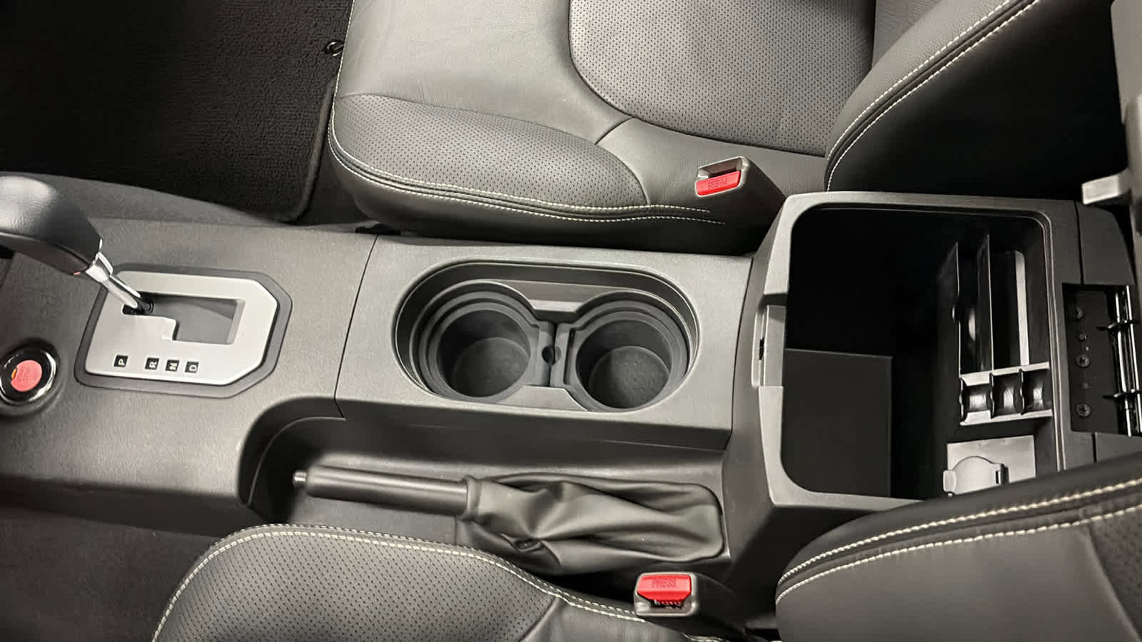 Used 2020 Nissan Frontier PRO-4X image 19