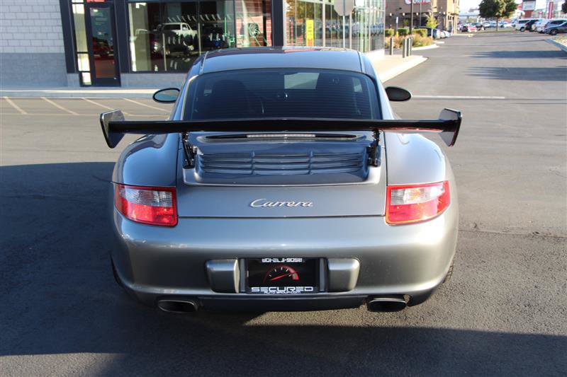 Used 2005 Porsche 911 Carrera RWD image 6