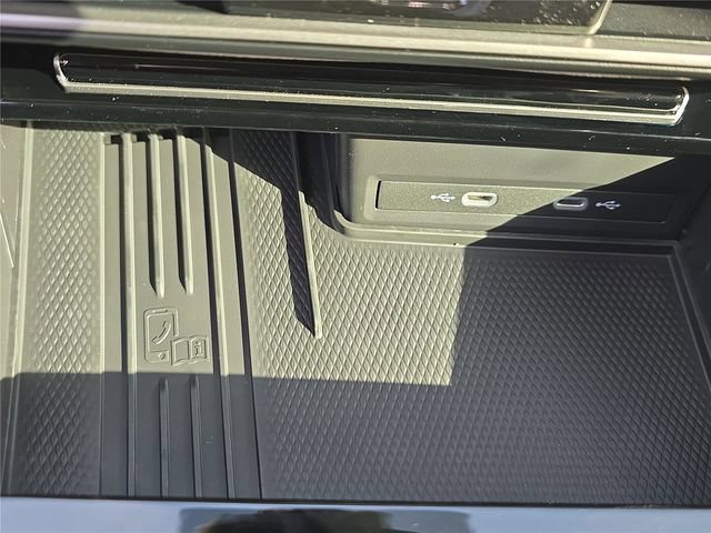 New 2026 Volkswagen Atlas SE FWD image 16