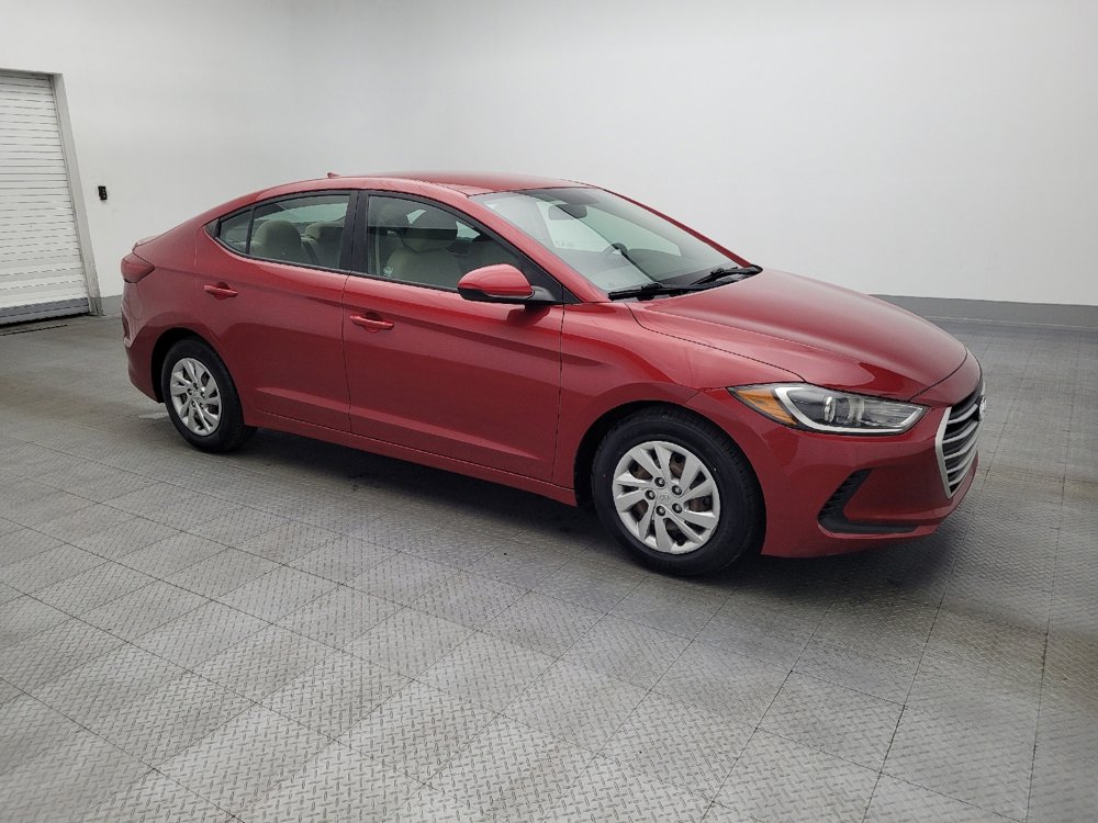 Used 2017 Hyundai Elantra SE image 11
