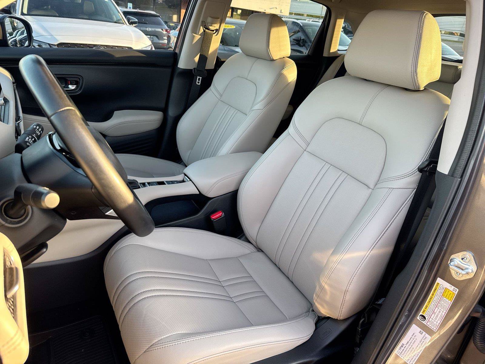 Used 2026 Honda HR-V EX-L image 3