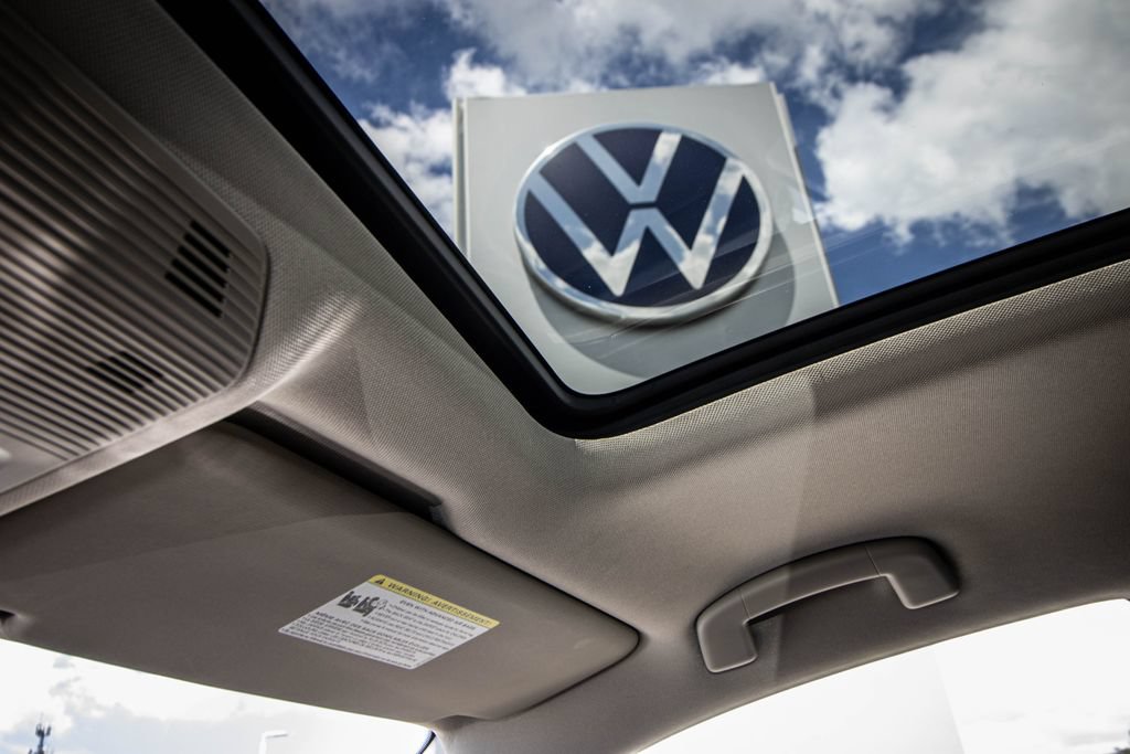 Certified 2026 Volkswagen Atlas SE w/ Panoramic Sunroof Package FWD image 44