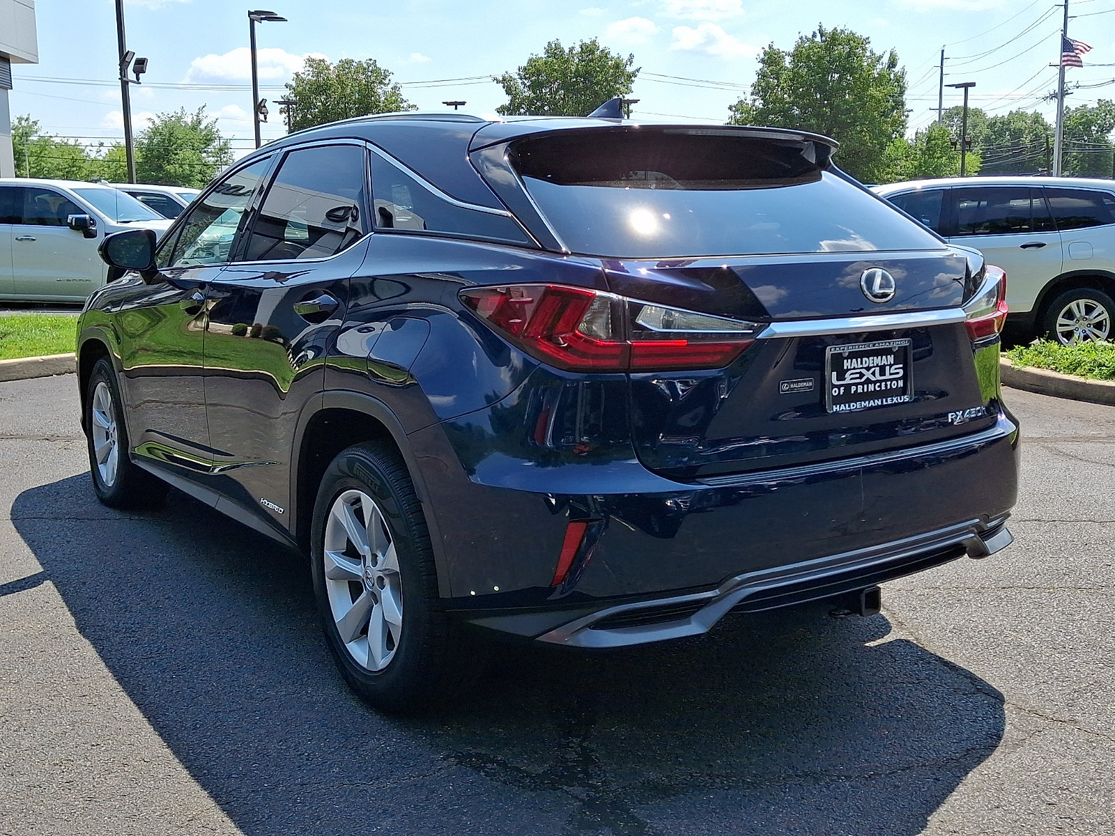 Used 2016 Lexus RX 450h AWD image 4