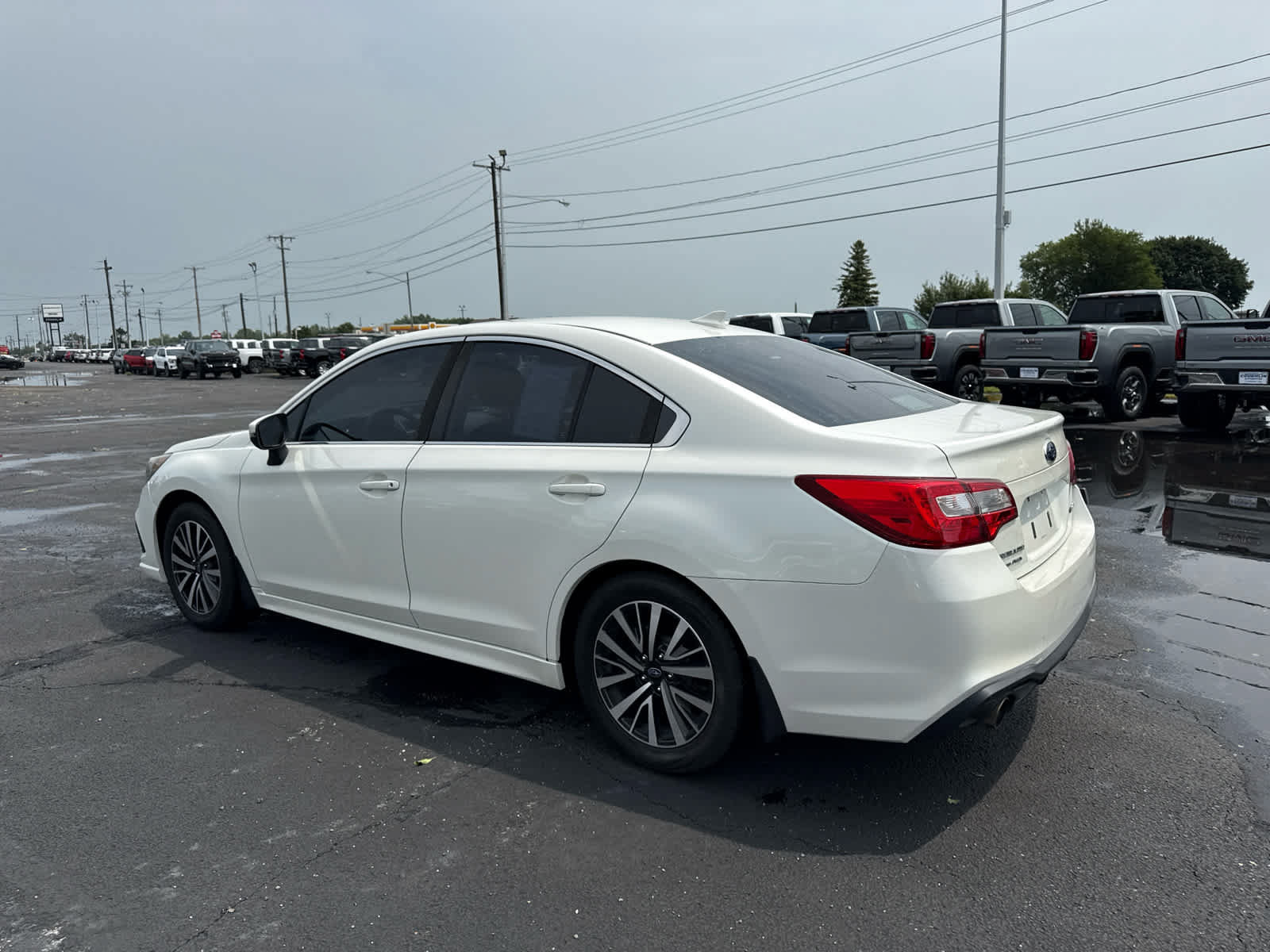 Used 2019 Subaru Legacy 2.5i Premium AWD/4WD image 3