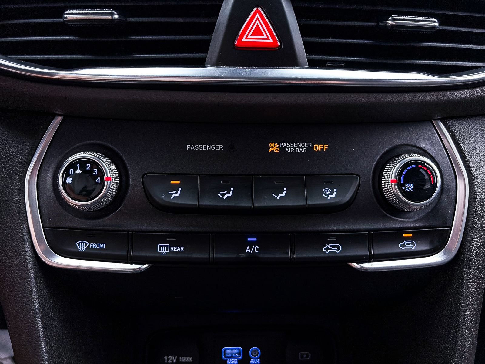 Used 2020 Hyundai Santa Fe SE FWD image 21