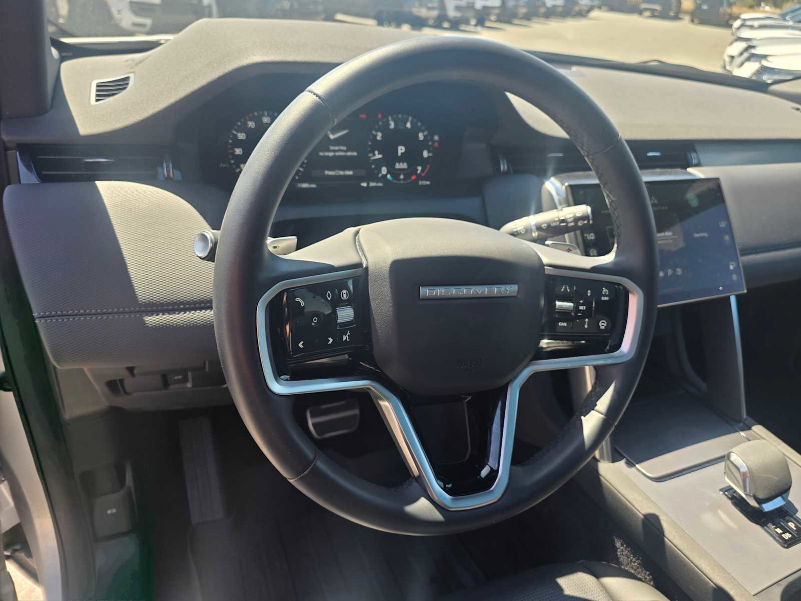 Used 2025 Land Rover Discovery Sport Dynamic SE AWD/4WD image 22