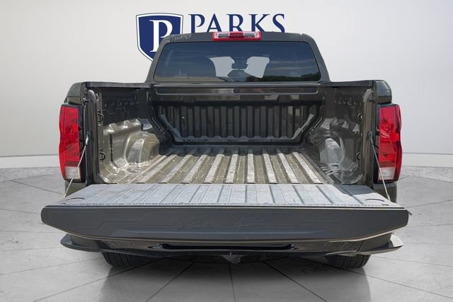 Used 2023 Chevrolet Colorado W/T RWD image 19