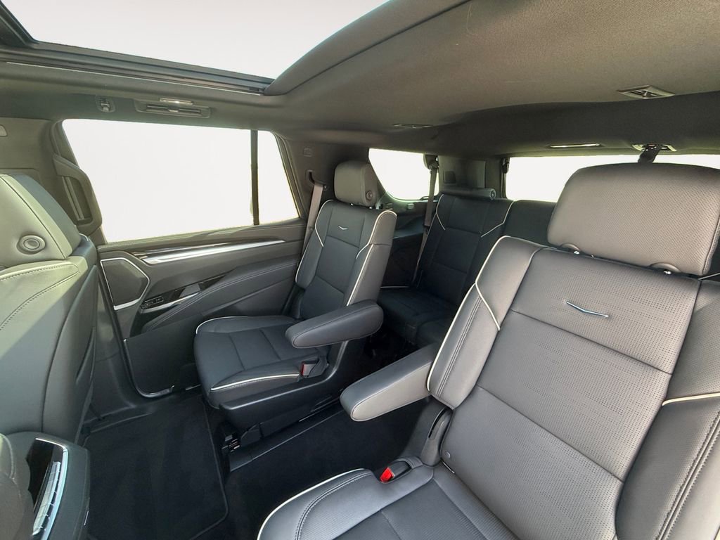 Used 2026 Cadillac Escalade Sport w/ Touring Package image 12