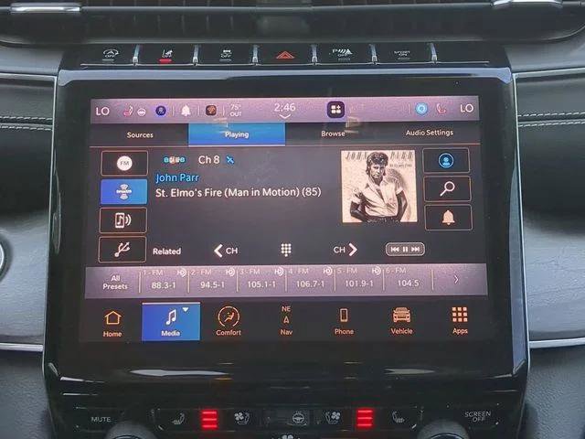 Certified 2023 Jeep Grand Cherokee Limited w/ Luxury Tech Group II RWD image 21