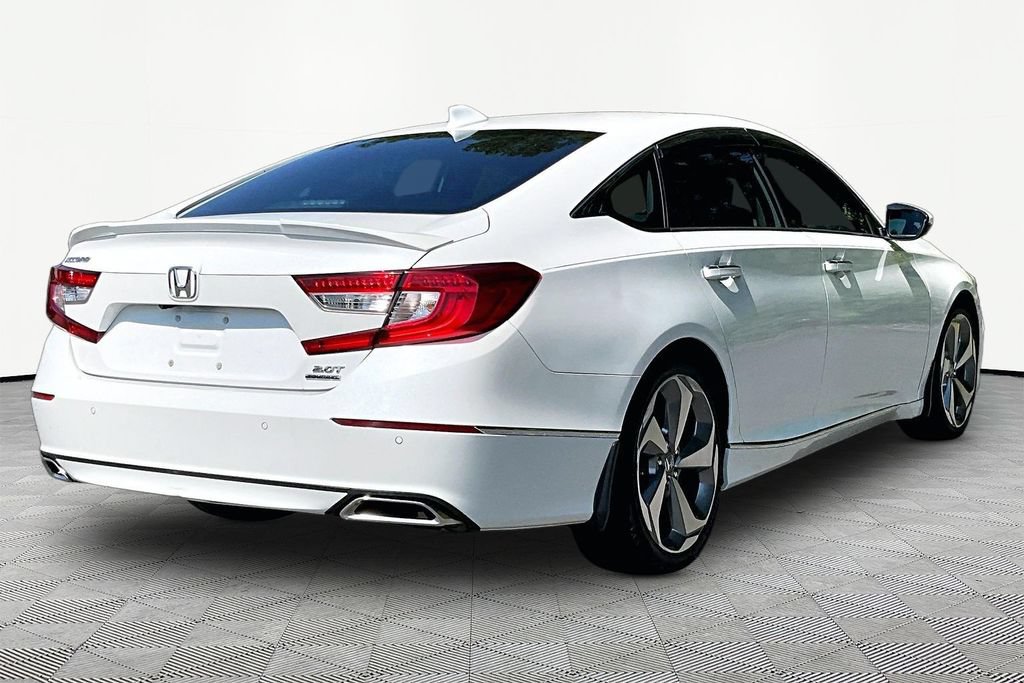 Used 2018 Honda Accord Touring image 6