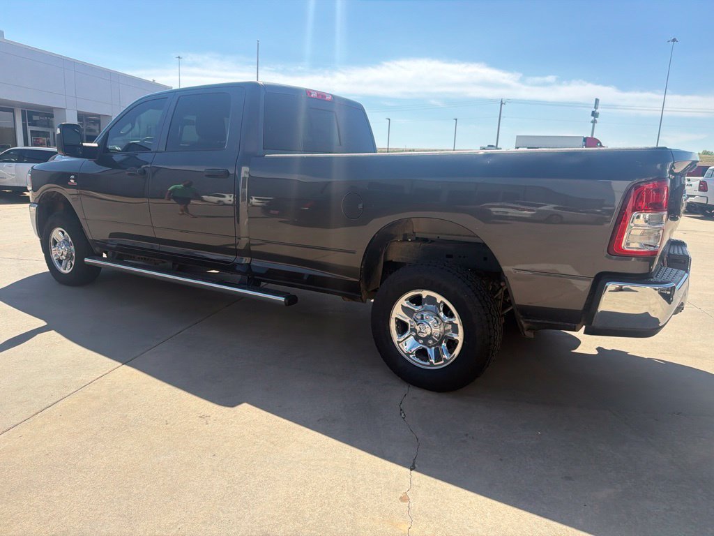 Used 2024 RAM 2500 Tradesman w/ Chrome Appearance Group AWD/4WD image 5