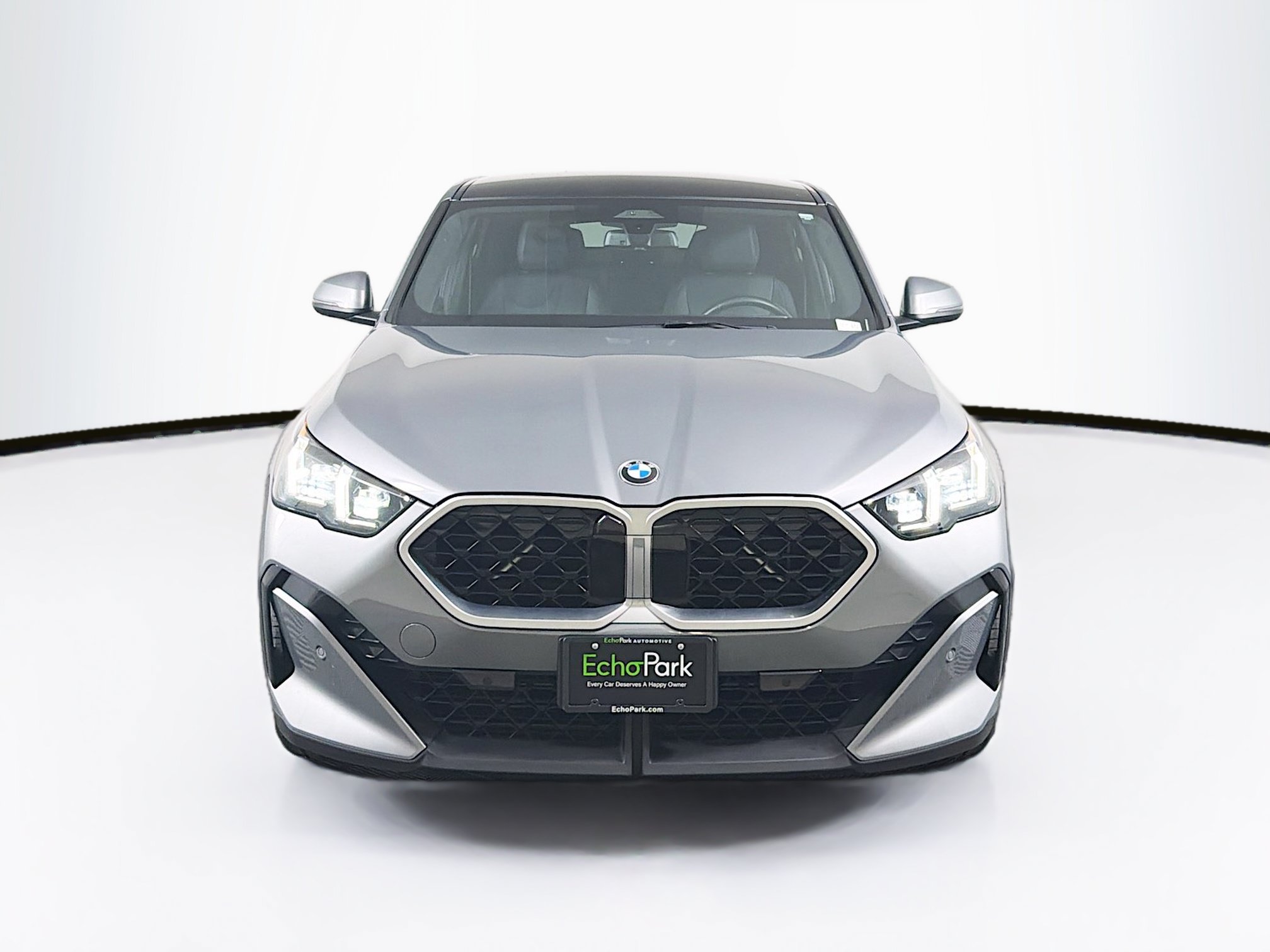 Used 2025 BMW X2 xDrive28i w/ Convenience Package AWD/4WD image 2