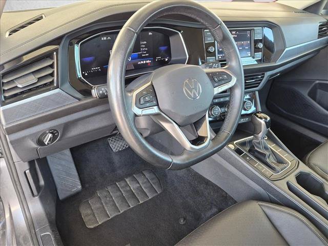 Used 2024 Volkswagen Jetta SE FWD image 10