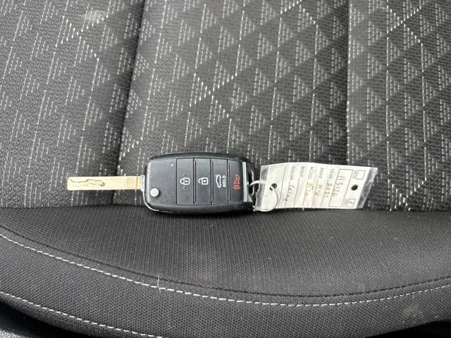 Used 2021 Kia Rio S image 17