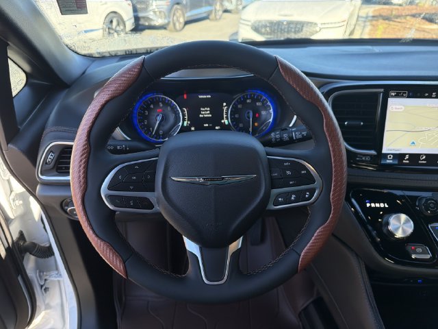 Used 2026 Chrysler Pacifica Pinnacle FWD image 26