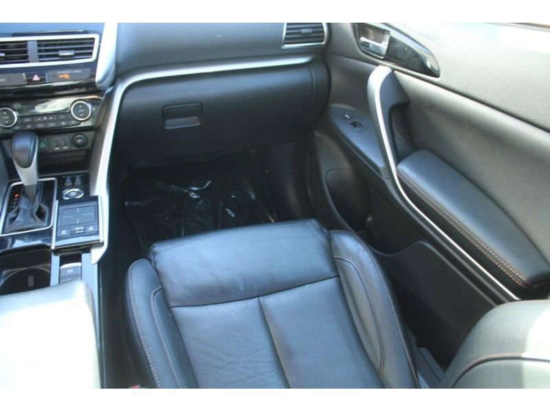 Used 2018 Mitsubishi Eclipse Cross SEL image 17