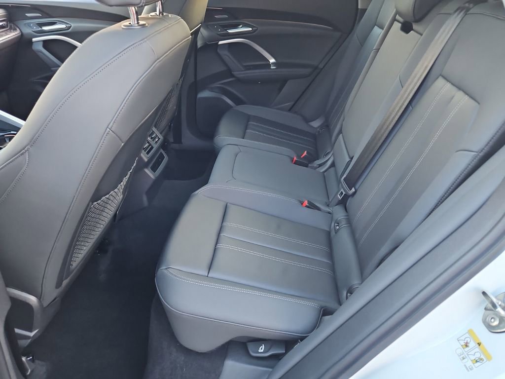 Certified 2025 Audi Q5 Premium Plus w/ Premium Plus AWD/4WD image 13