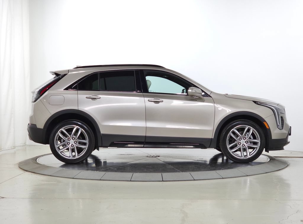 Used 2023 Cadillac XT4 Sport AWD/4WD image 9